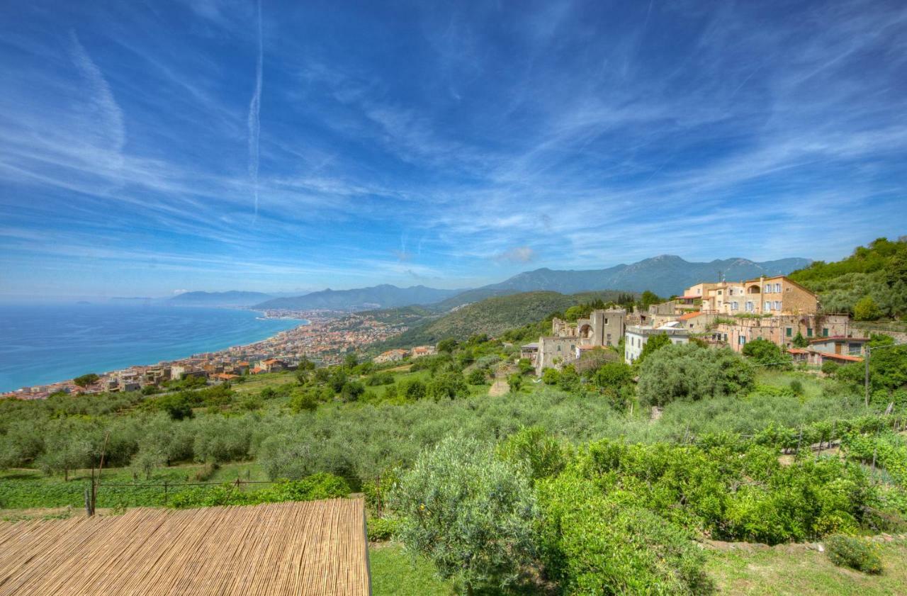 Villa Crosa tra le Nuvole à Borgio Verezzi Extérieur photo