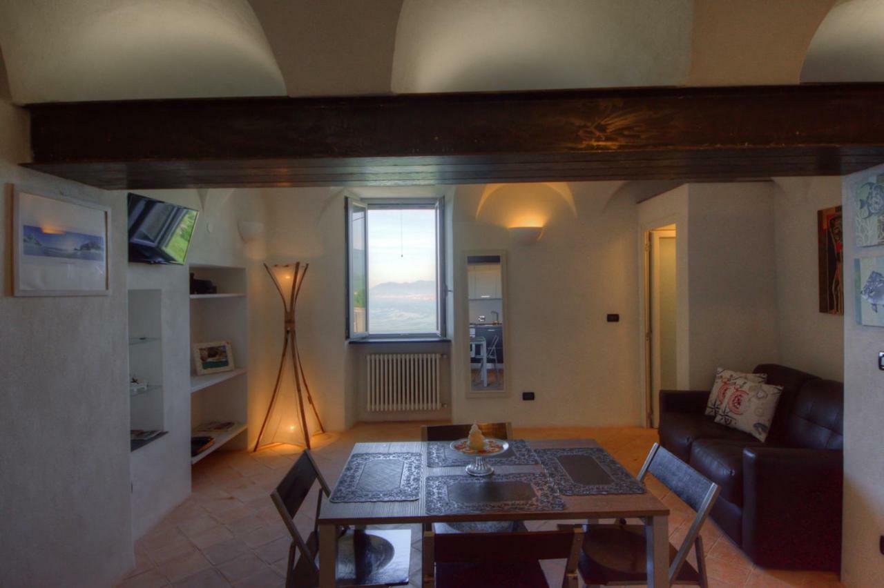 Villa Crosa tra le Nuvole à Borgio Verezzi Extérieur photo